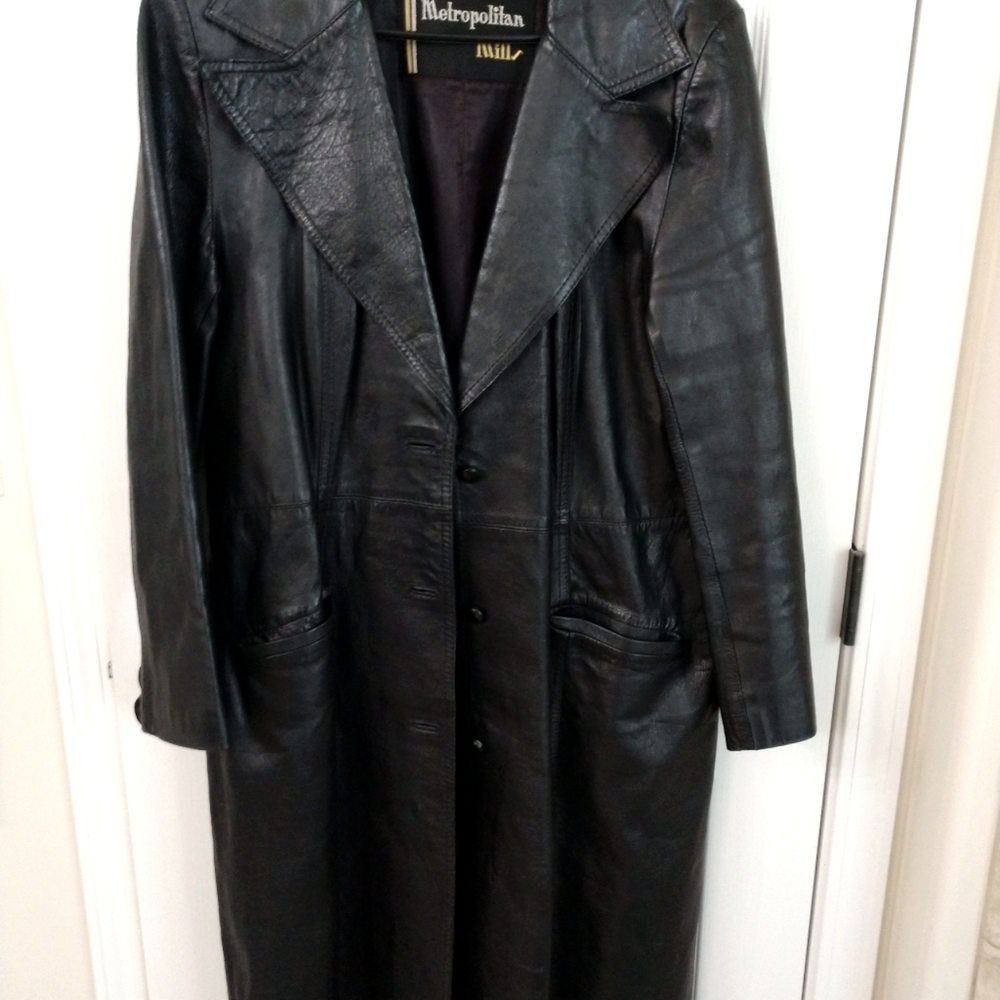Vintage Women's Black Leather Walker Coat (Size 12?)